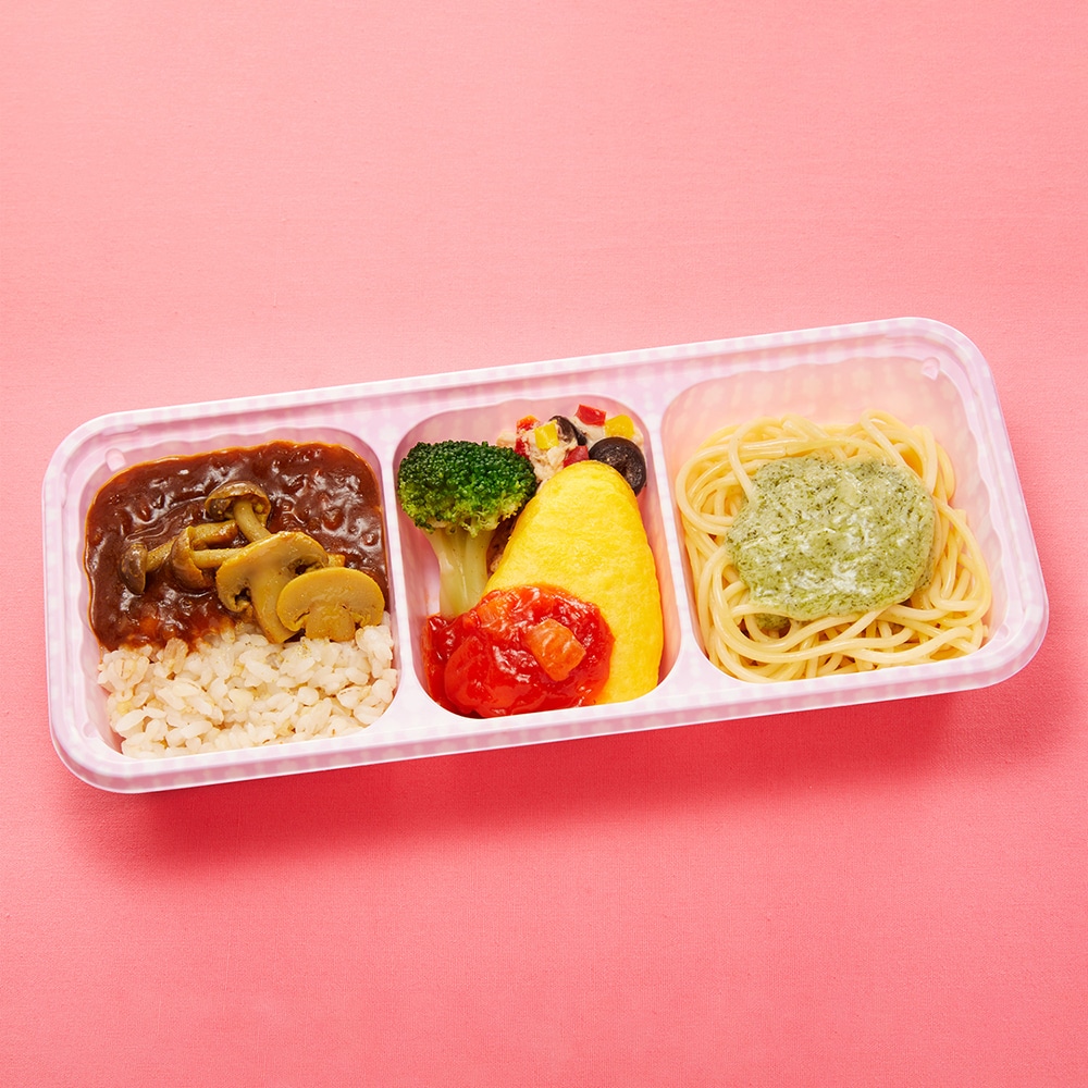 ウーディッシュ きのこのカレーとバジルクリームパスタ